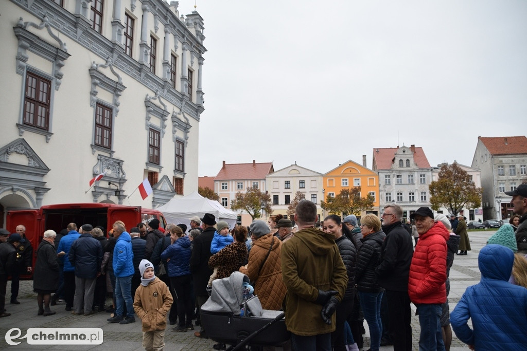 Patriotyczny przemarsz ulicami Chełmna