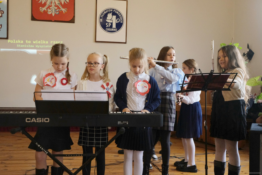 Akademia z okazji Święta Niepodległości w Jedynce