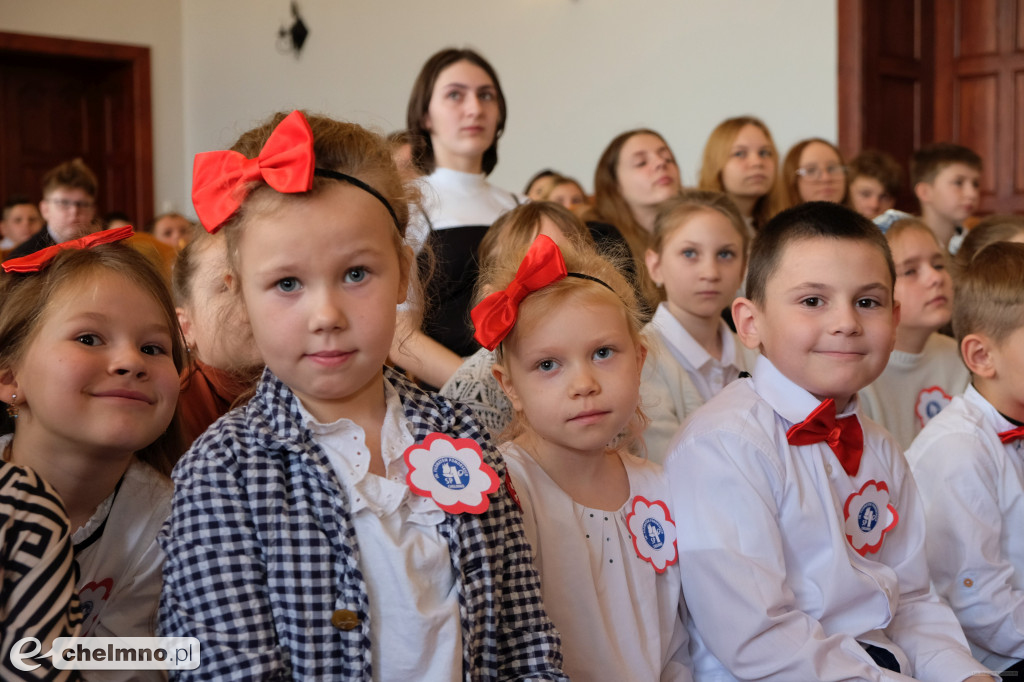 Akademia z okazji Święta Niepodległości w Jedynce