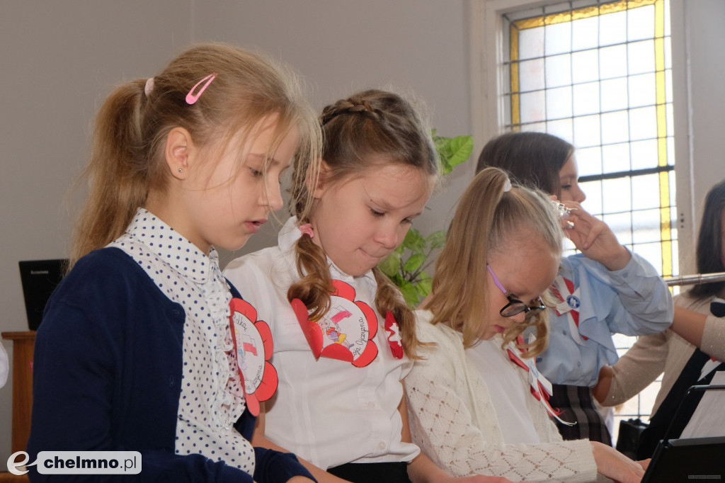 Akademia z okazji Święta Niepodległości w Jedynce