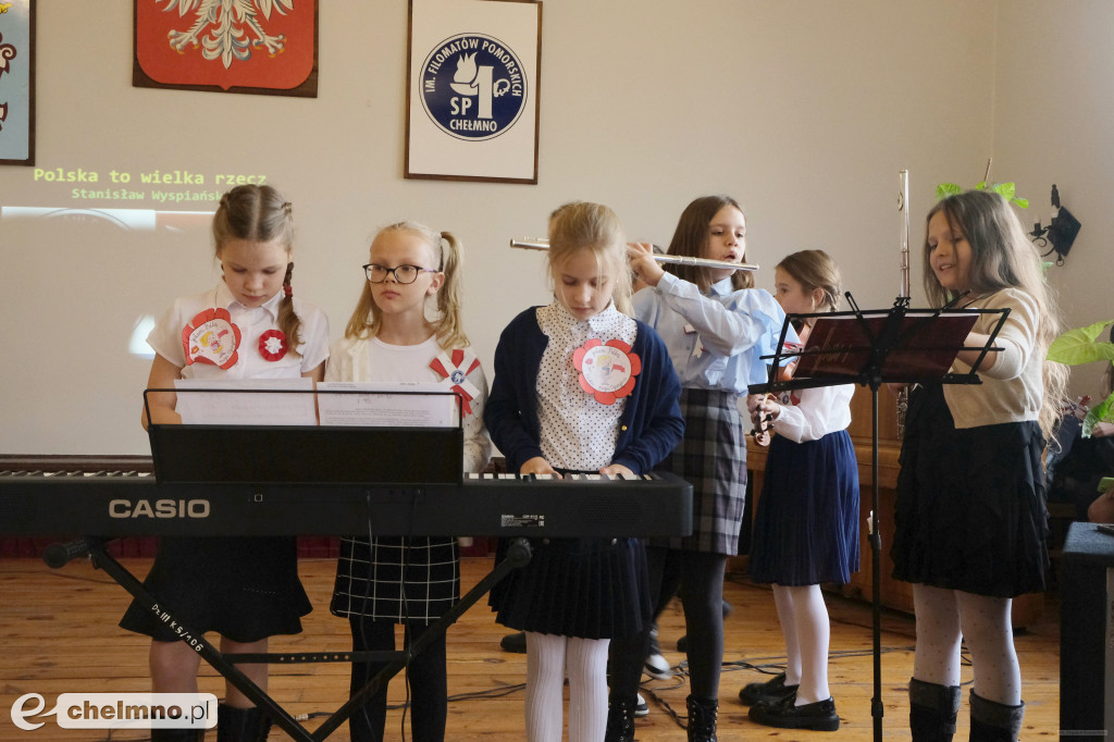 Akademia z okazji Święta Niepodległości w Jedynce