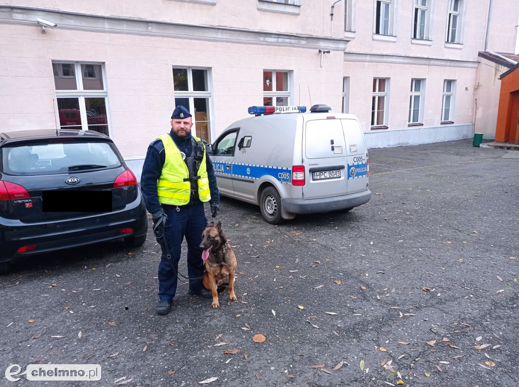 Policyjne ćwiczenia w SP nr 2 w Chełmnie