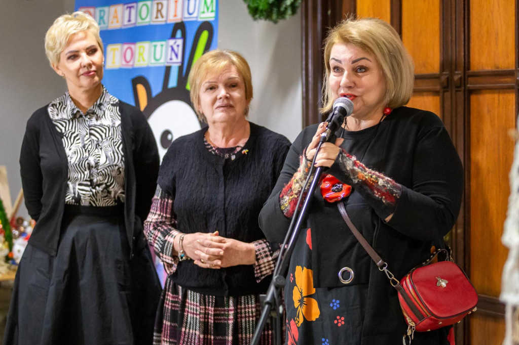 Przedsmak Bożego Narodzenia na kiermaszu rękodzieła