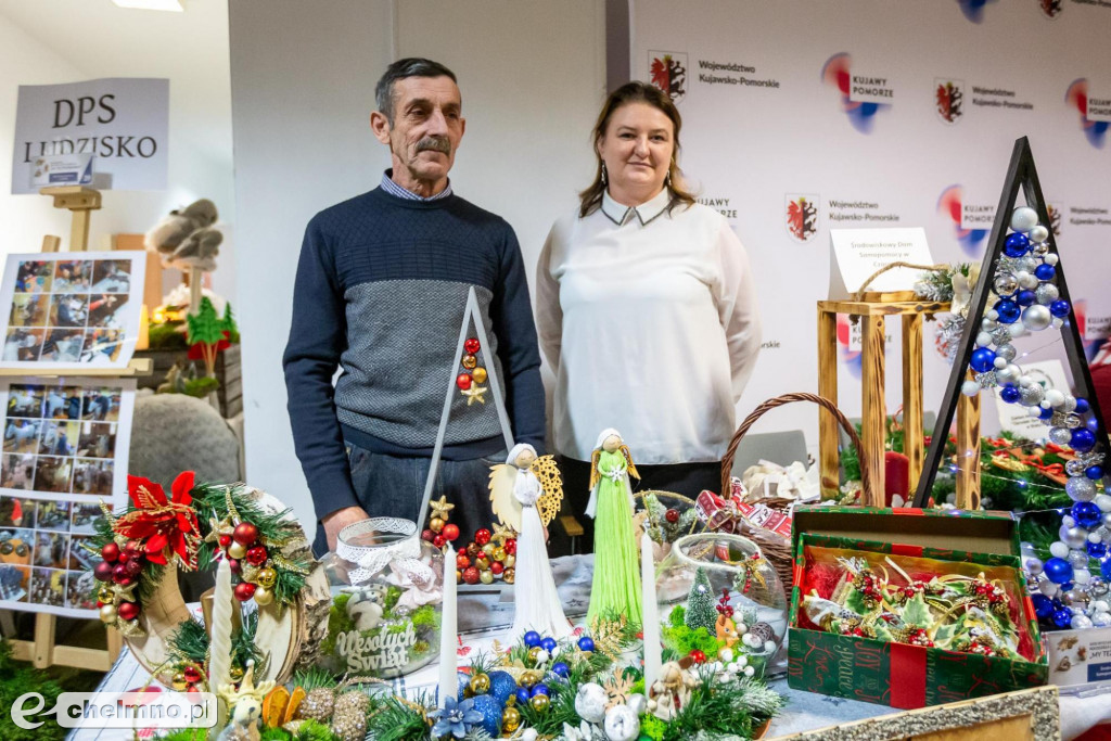 Przedsmak Bożego Narodzenia na kiermaszu rękodzieła