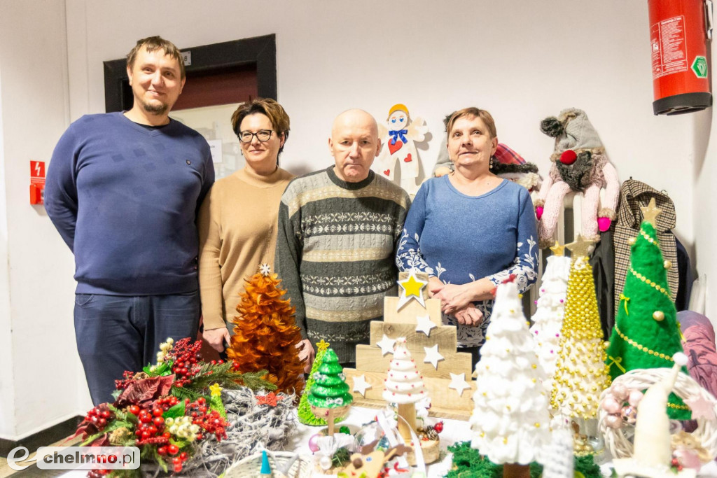 Przedsmak Bożego Narodzenia na kiermaszu rękodzieła