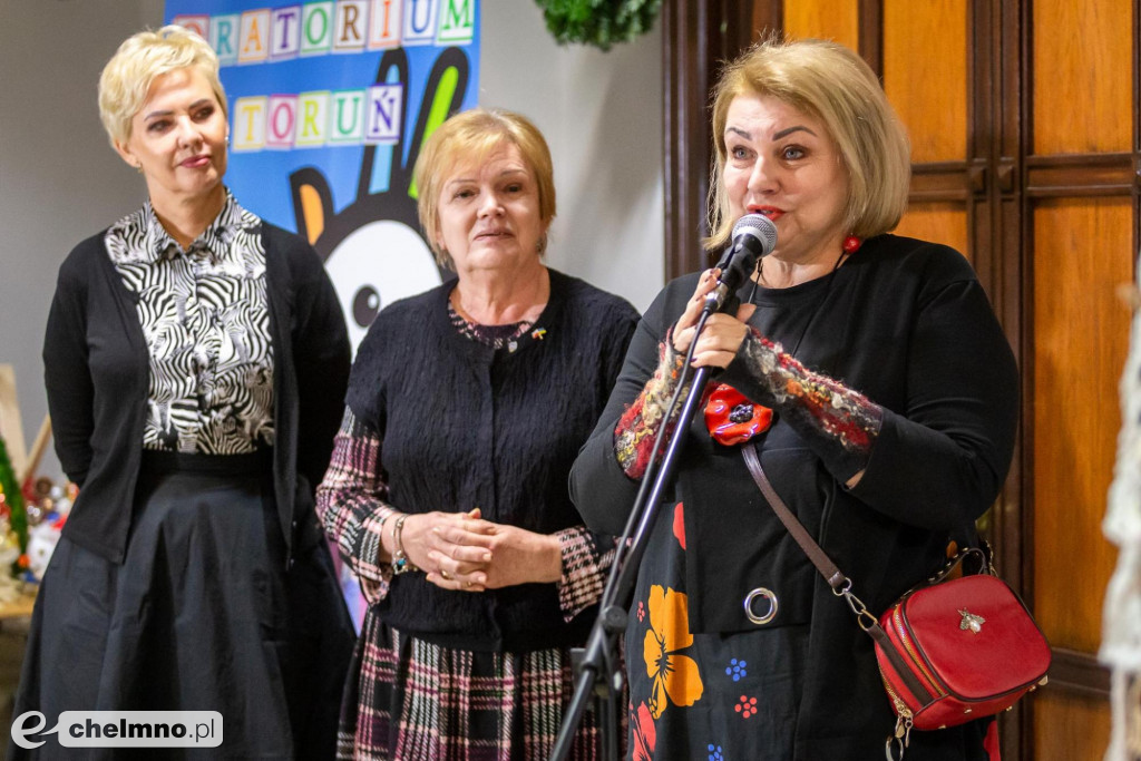 Przedsmak Bożego Narodzenia na kiermaszu rękodzieła
