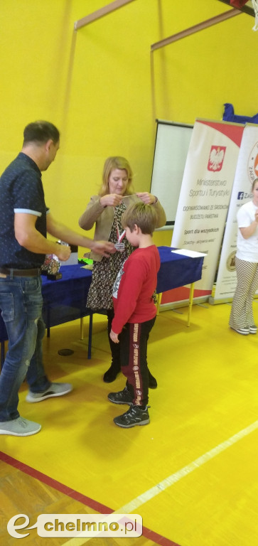 Uczniowie z Czwórki wrócili z medalami z zawodów szachowych