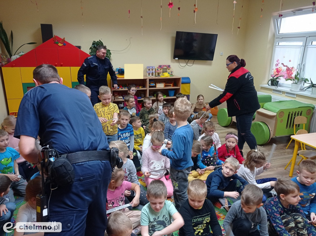 Policjanci i zawodowi kierowcy mówili o bezpieczeństwie na drodze