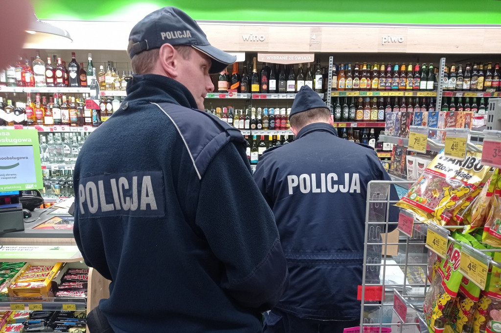 Kontrolowali punkty sprzedaży alkoholu na terenie Chełmna