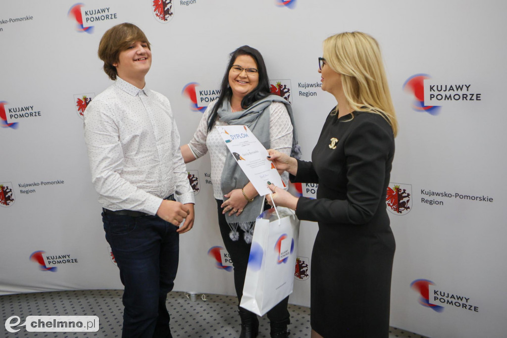 Nagrody dla laureatów konkursów gęsinowych