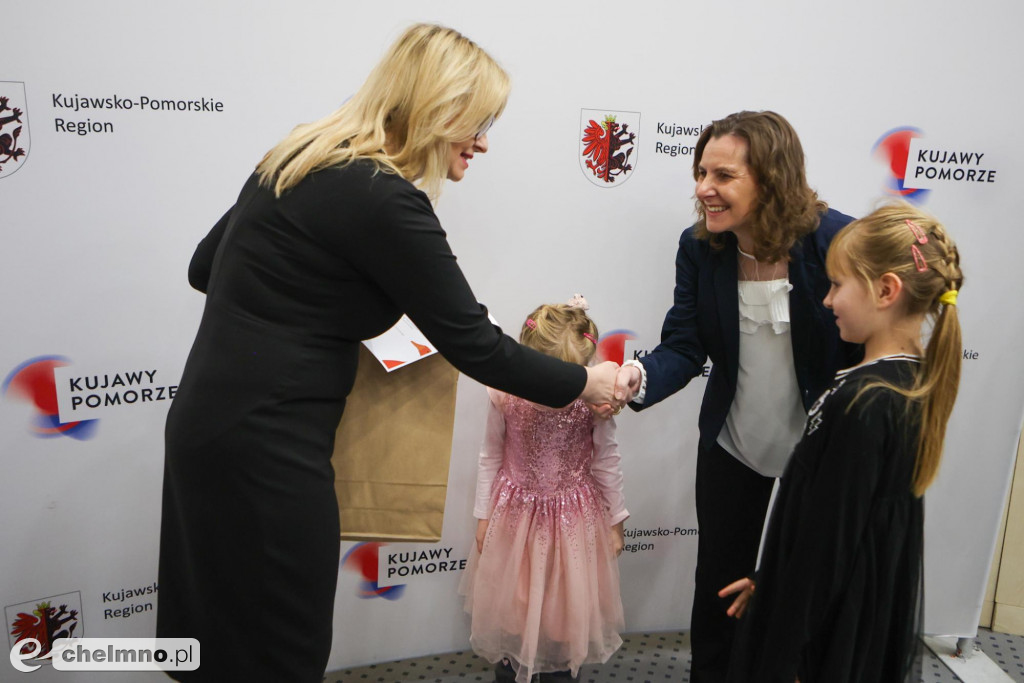 Nagrody dla laureatów konkursów gęsinowych