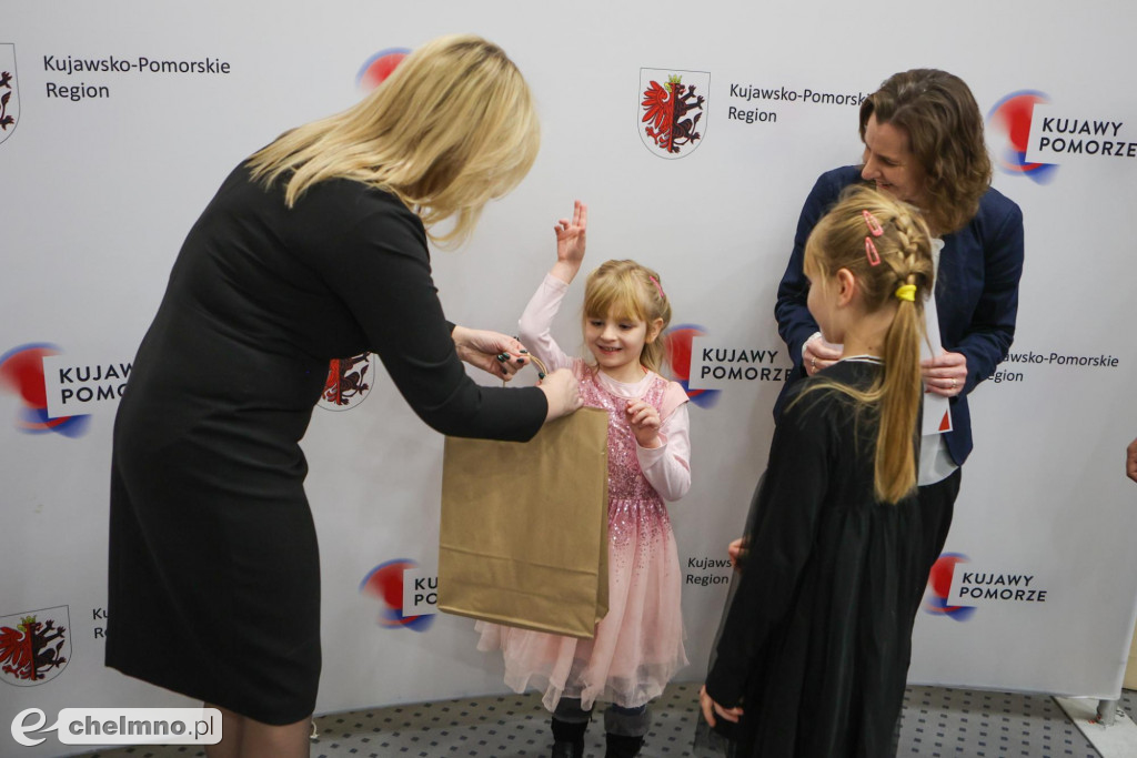 Nagrody dla laureatów konkursów gęsinowych