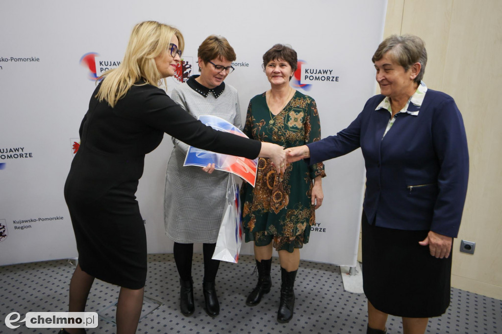 Nagrody dla laureatów konkursów gęsinowych