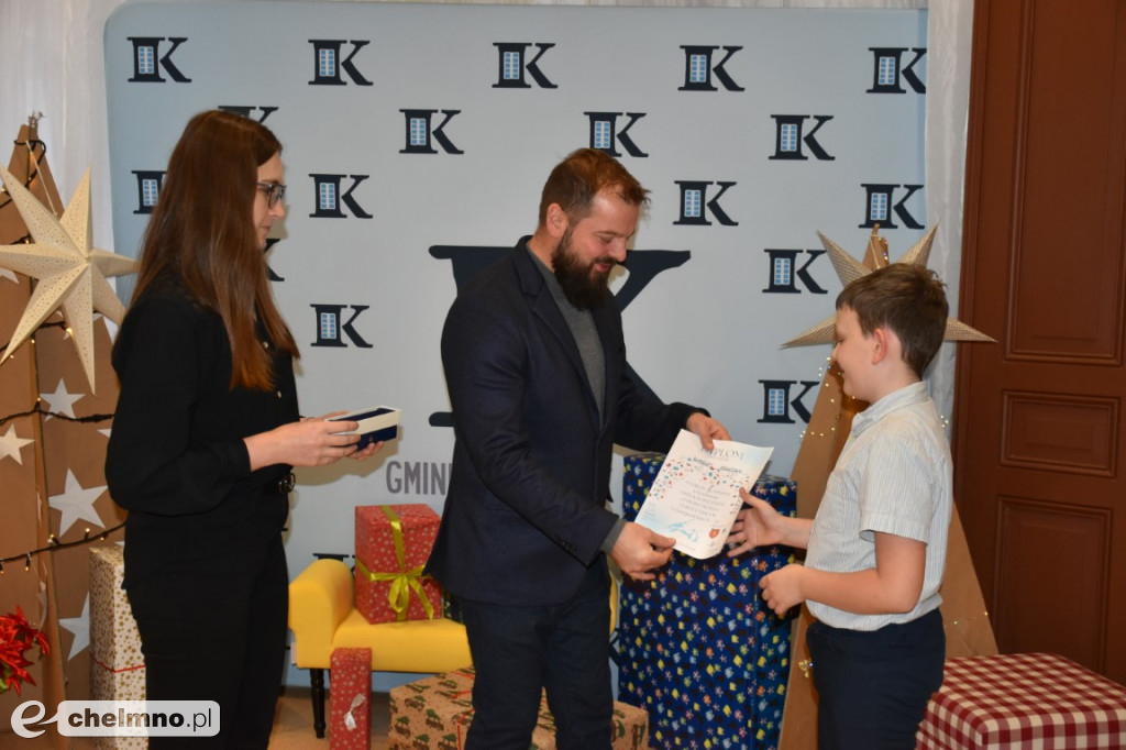 Pióra wójta uroczyście rozdane
