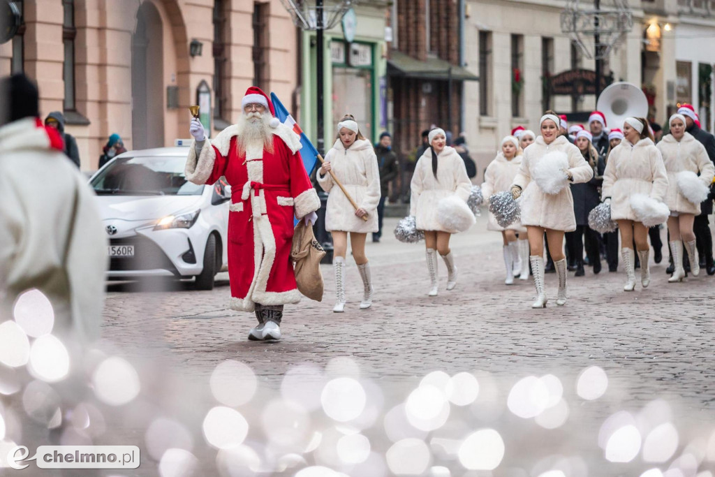 Wspólne kolędowanie przed Urzędem
