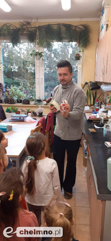 Przedszkolaki ze Starogrodu z wizytą w Caritasie