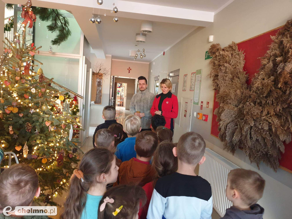 Przedszkolaki ze Starogrodu z wizytą w Caritasie
