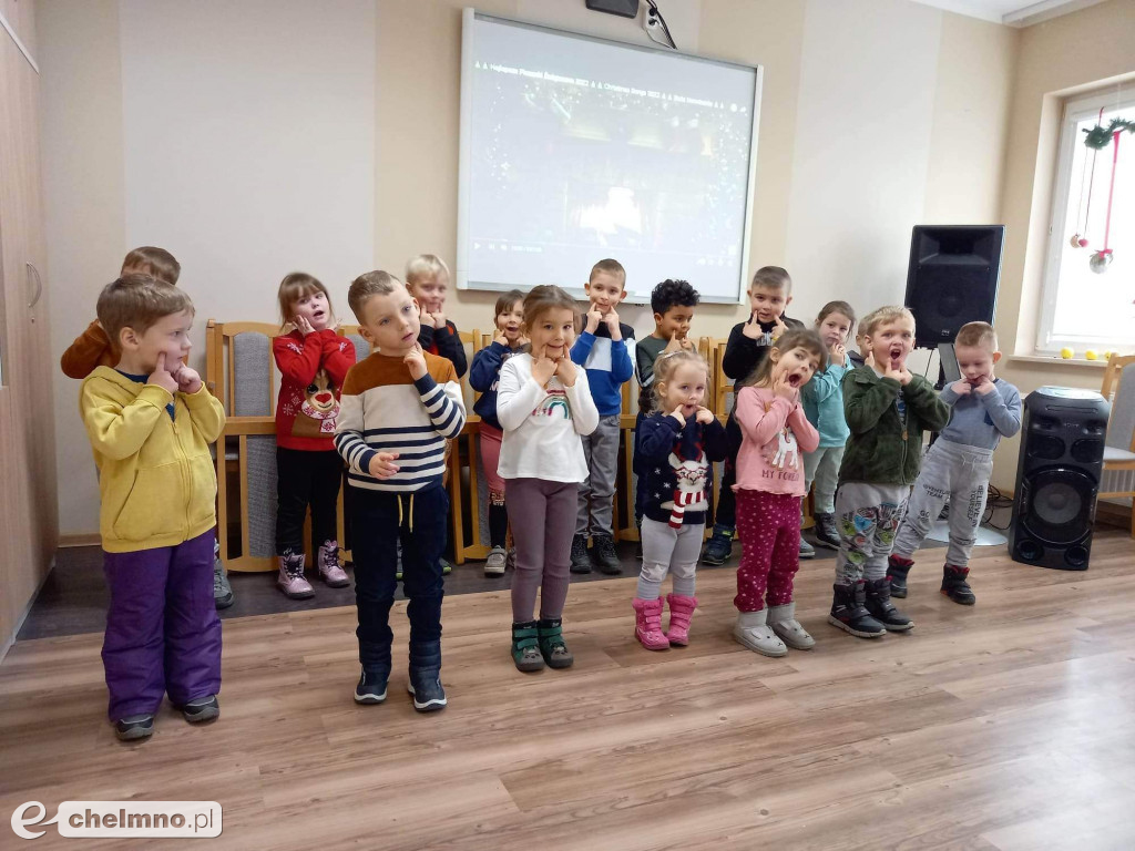 Przedszkolaki ze Starogrodu z wizytą w Caritasie