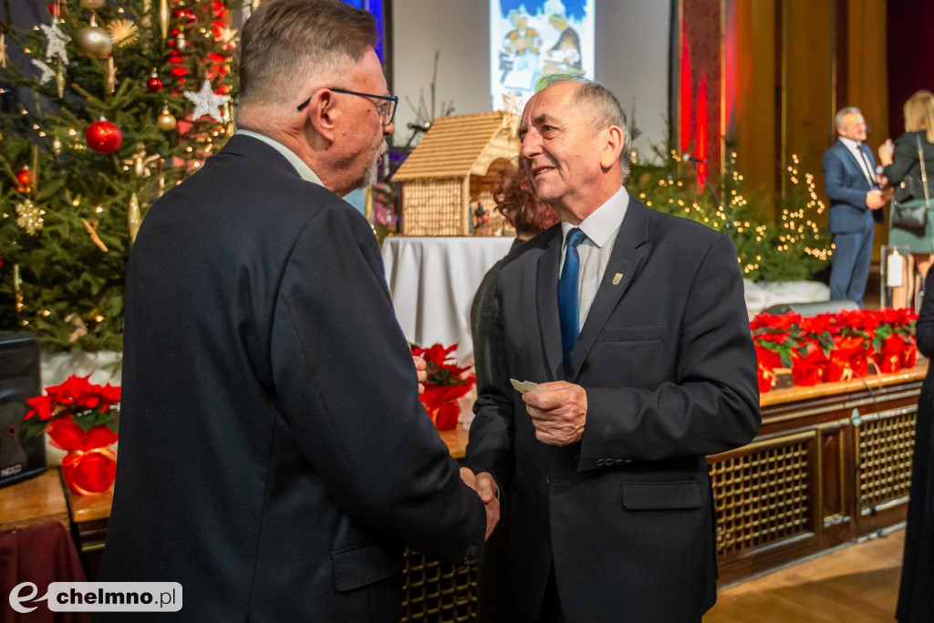 Samorządowcy z naszego powiatu na Spotkaniu Opłatkowym