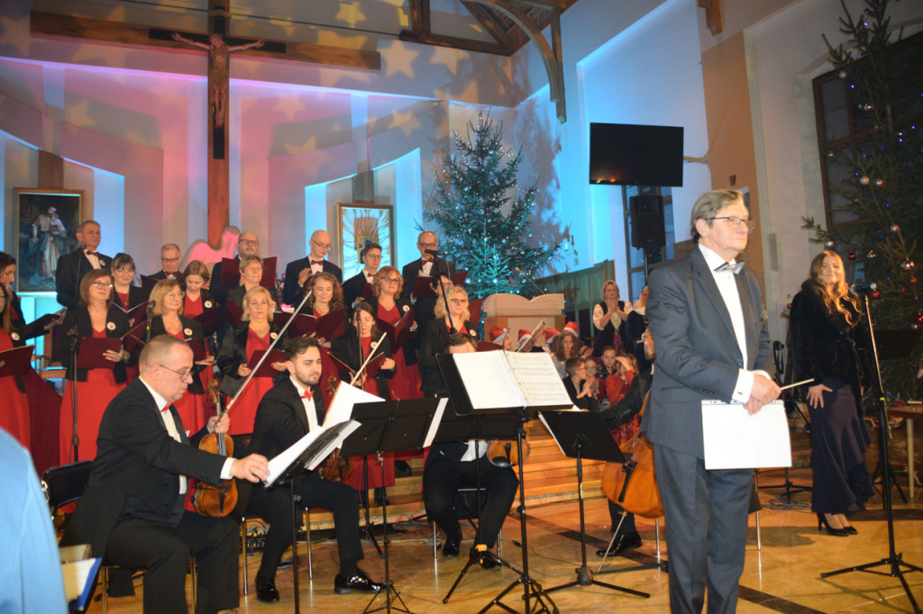 Wieczór pełen wzruszeń - 20. Jubileuszowy Koncert Kolęd