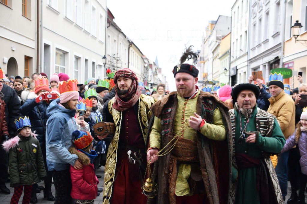Barwny Orszak Trzech Króli przemaszerował ulicami Chełmna