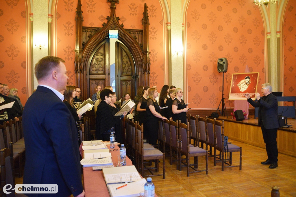 Chóry z całej Polski rozbrzmiewają dziś w Chełmnie