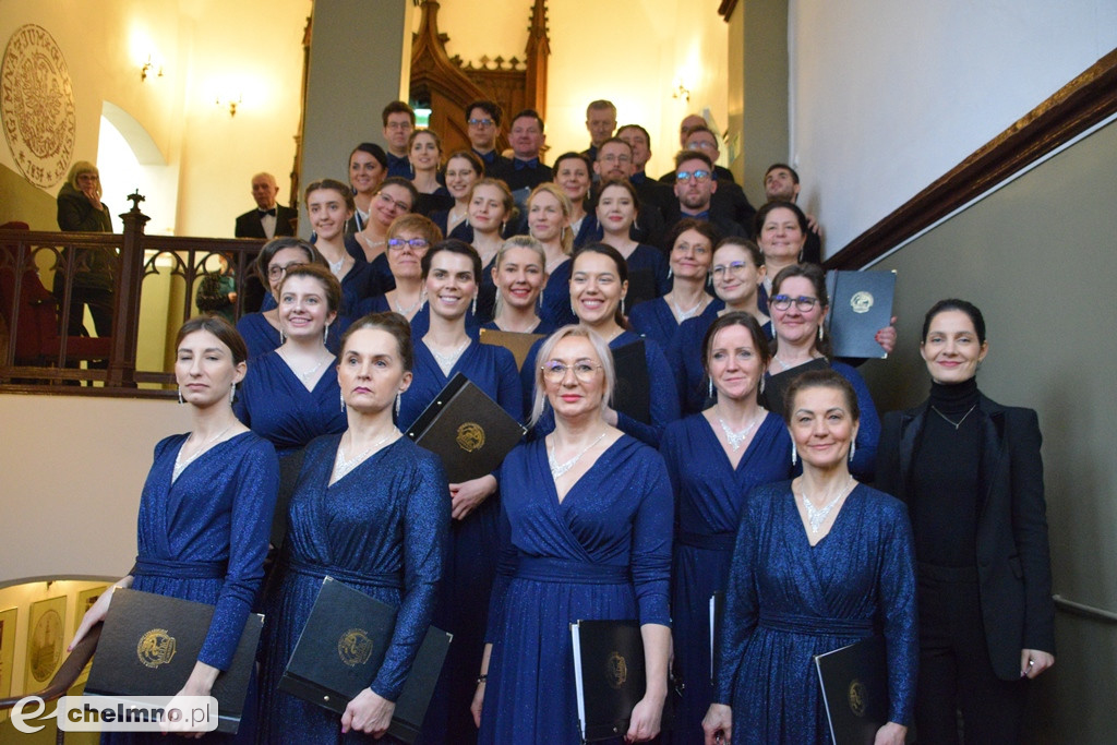 Chóry z całej Polski rozbrzmiewają dziś w Chełmnie