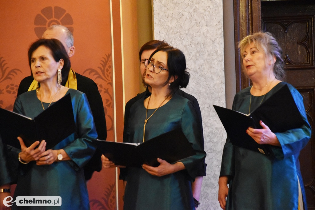 Chóry z całej Polski rozbrzmiewają dziś w Chełmnie
