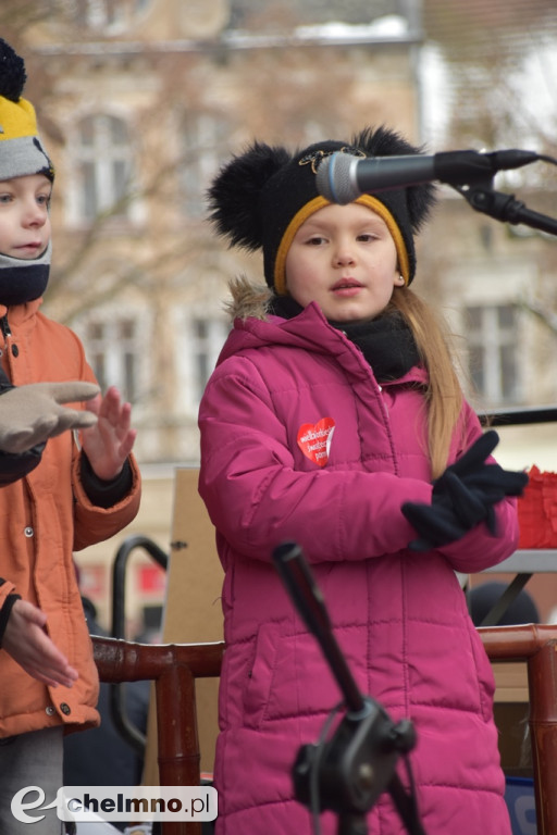 Za ile wylicytowano złote i srebrne serduszka WOŚP?