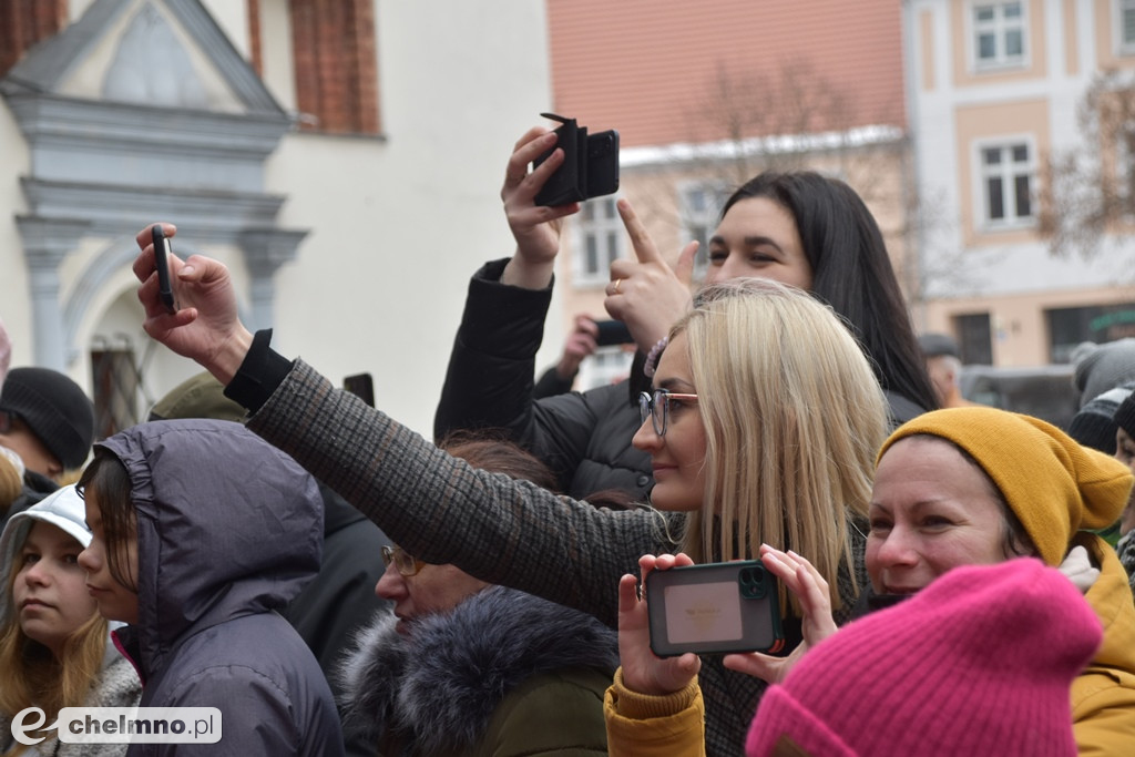 Za ile wylicytowano złote i srebrne serduszka WOŚP?