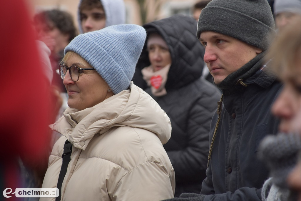 Za ile wylicytowano złote i srebrne serduszka WOŚP?