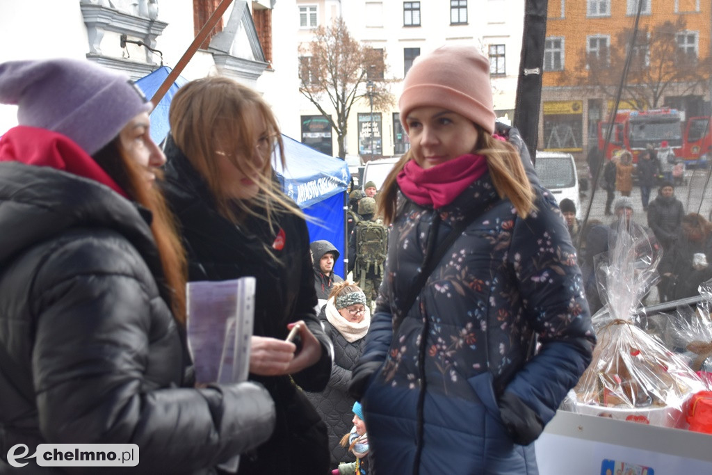 Za ile wylicytowano złote i srebrne serduszka WOŚP?