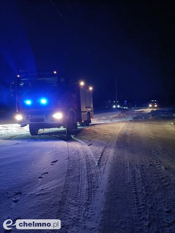 Kilka pojazdów wpadło w poślizg