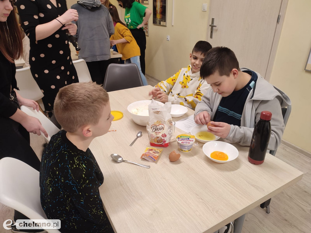 Razem piekli pyszne twarogowe oponki