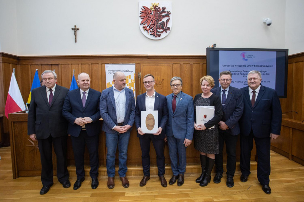 Nowe umowy RPO i PROW: niewielkie projekty