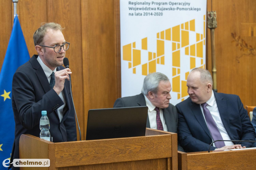 Nowe umowy RPO i PROW: niewielkie projekty