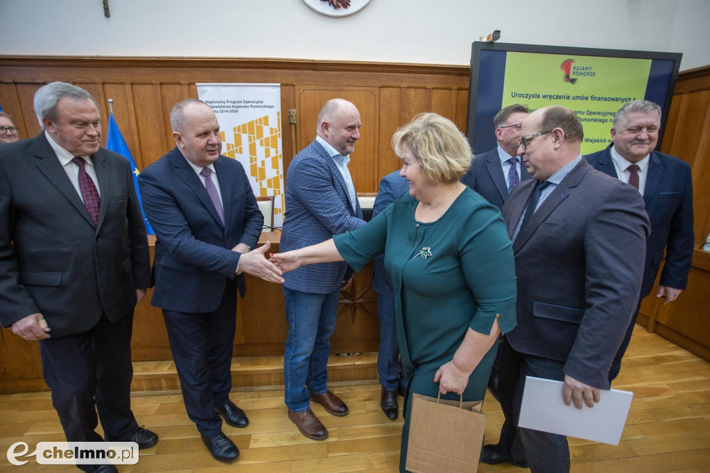 Nowe umowy RPO i PROW: niewielkie projekty