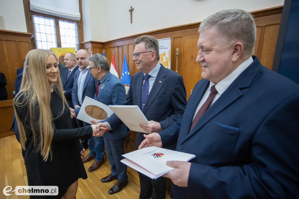 Nowe umowy RPO i PROW: niewielkie projekty