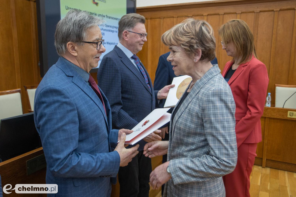 Nowe umowy RPO i PROW: niewielkie projekty