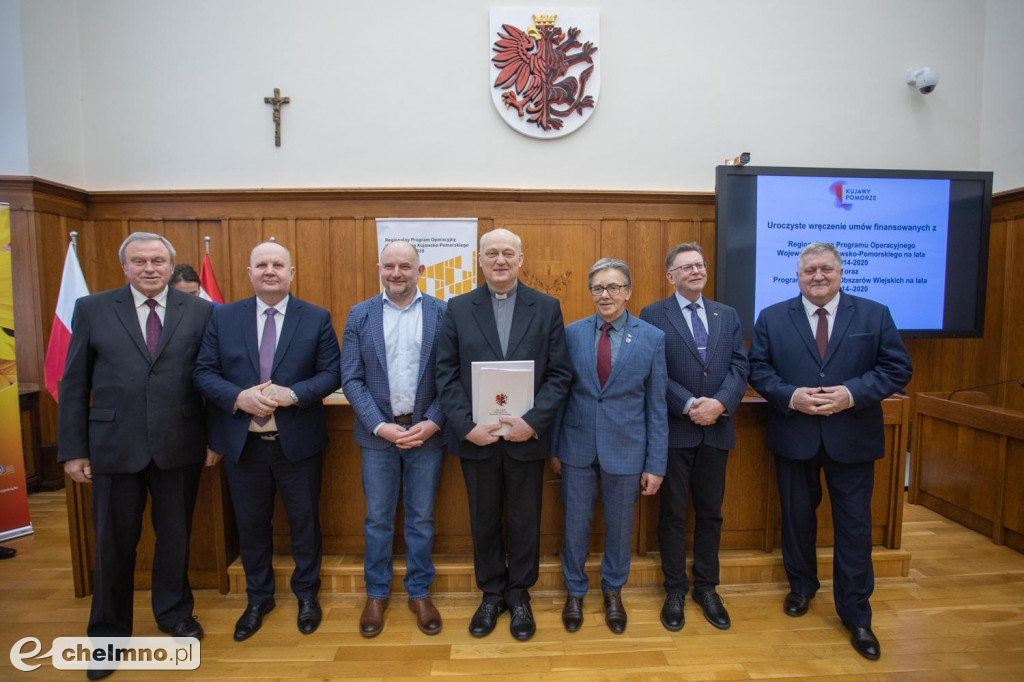 Nowe umowy RPO i PROW: niewielkie projekty