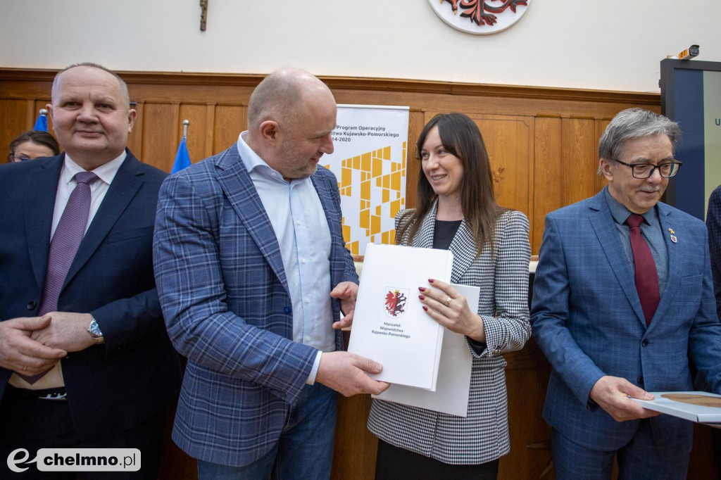 Nowe umowy RPO i PROW: niewielkie projekty