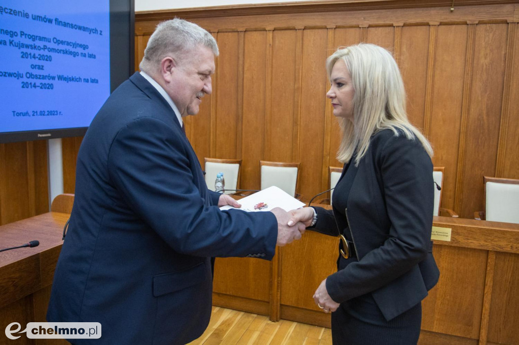 Nowe umowy RPO i PROW: niewielkie projekty