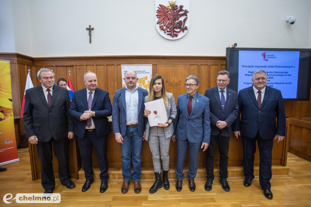 Nowe umowy RPO i PROW: niewielkie projekty