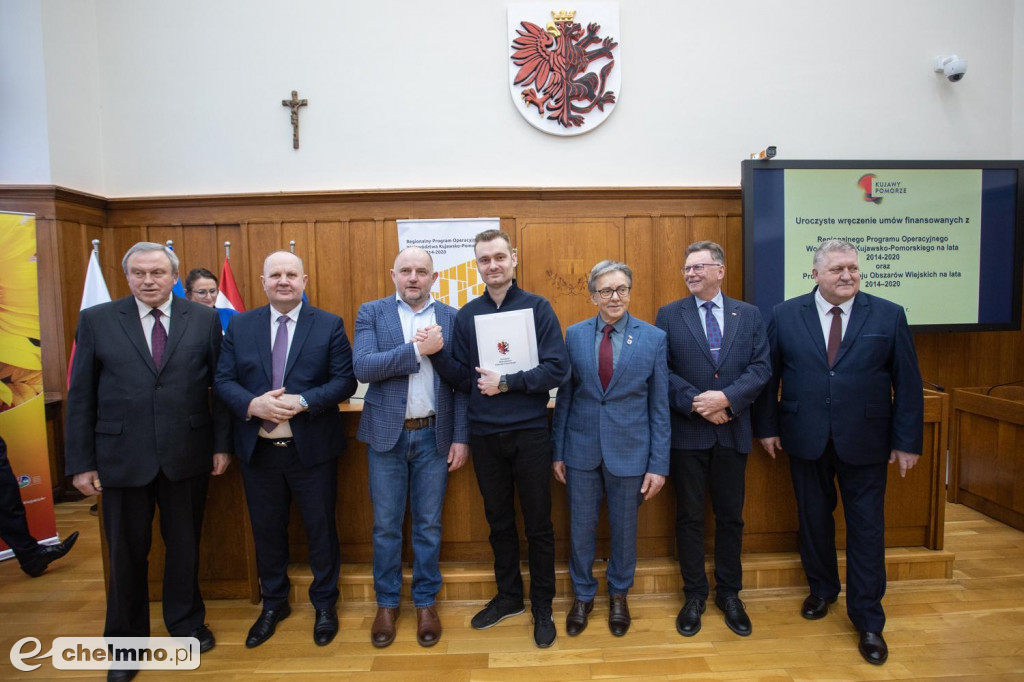Nowe umowy RPO i PROW: niewielkie projekty