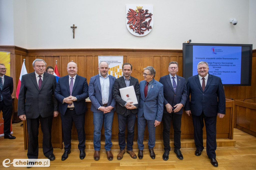 Nowe umowy RPO i PROW: niewielkie projekty