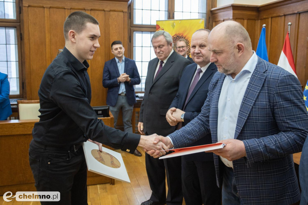 Nowe umowy RPO i PROW: niewielkie projekty
