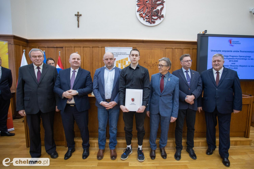 Nowe umowy RPO i PROW: niewielkie projekty