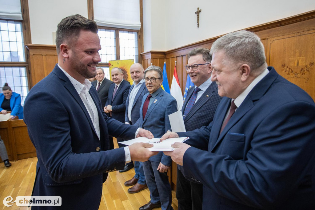 Nowe umowy RPO i PROW: niewielkie projekty