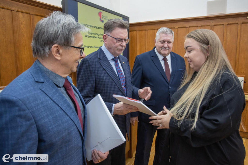 Nowe umowy RPO i PROW: niewielkie projekty
