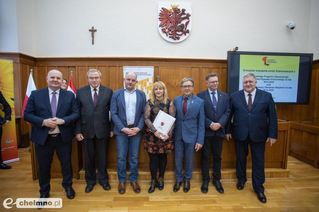 Nowe umowy RPO i PROW: niewielkie projekty